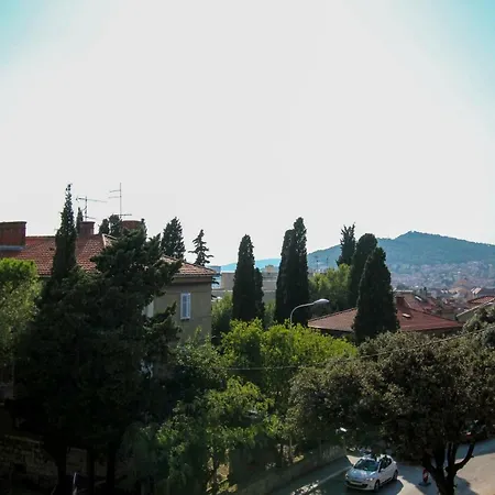 Roof 69